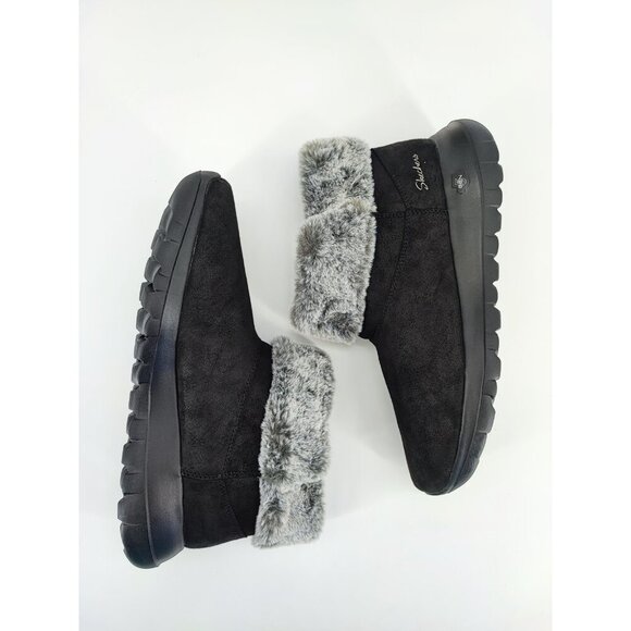 Skechers Women's On The Go Joy Black Faux Fur Cushioning Boots Size 10 US - Picture 5 of 8